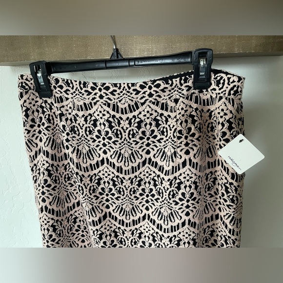 Halogen| Crotchet Lace Skirt with Scalloped Detail, Size 10•••Boho Style, NWT - Picture 2 of 8